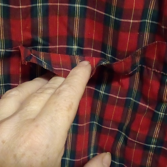 Puritan Long Sleeve Red/Black Plaid Button Down Shirt - Size M - Picture 2 of 7